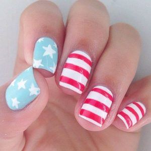 10 Favorite Fourth of July Nail Art Designs You\'ll Love