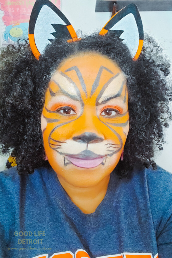 DIY tiger makeup look 