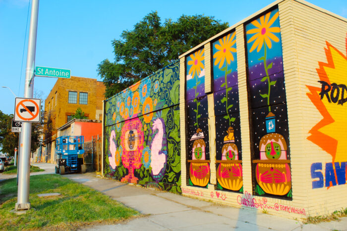 Tony Whlgn mural art on Grand Blvd in Detroit, Michigan.