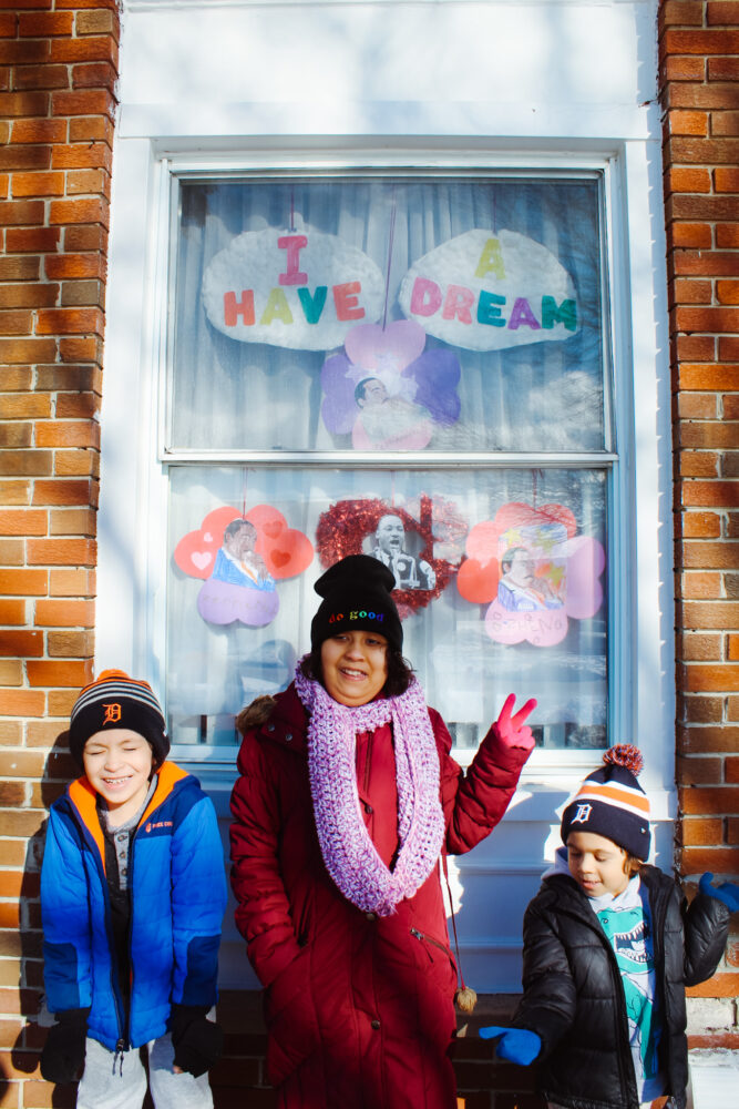 MLK Day craft idea for kids: Create an "I Have a Dream" window display!